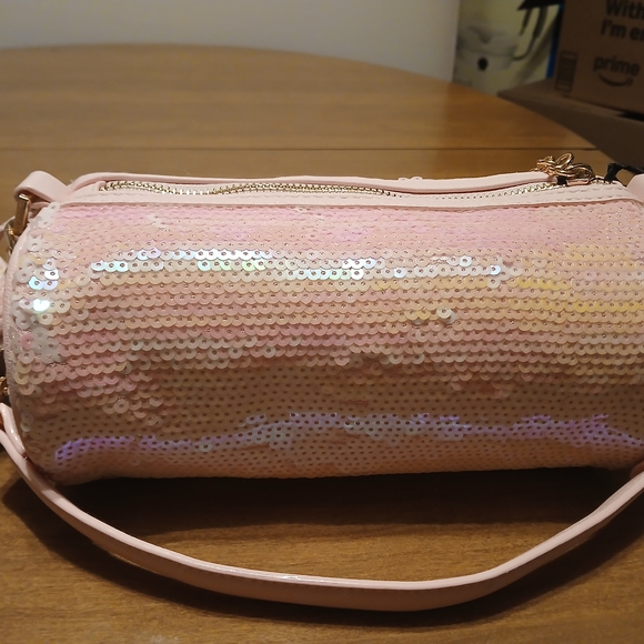 JUICY COUTURE | NWT | Pink Sequin Shoulder Bag with pouch and charm - Picture 7 of 16